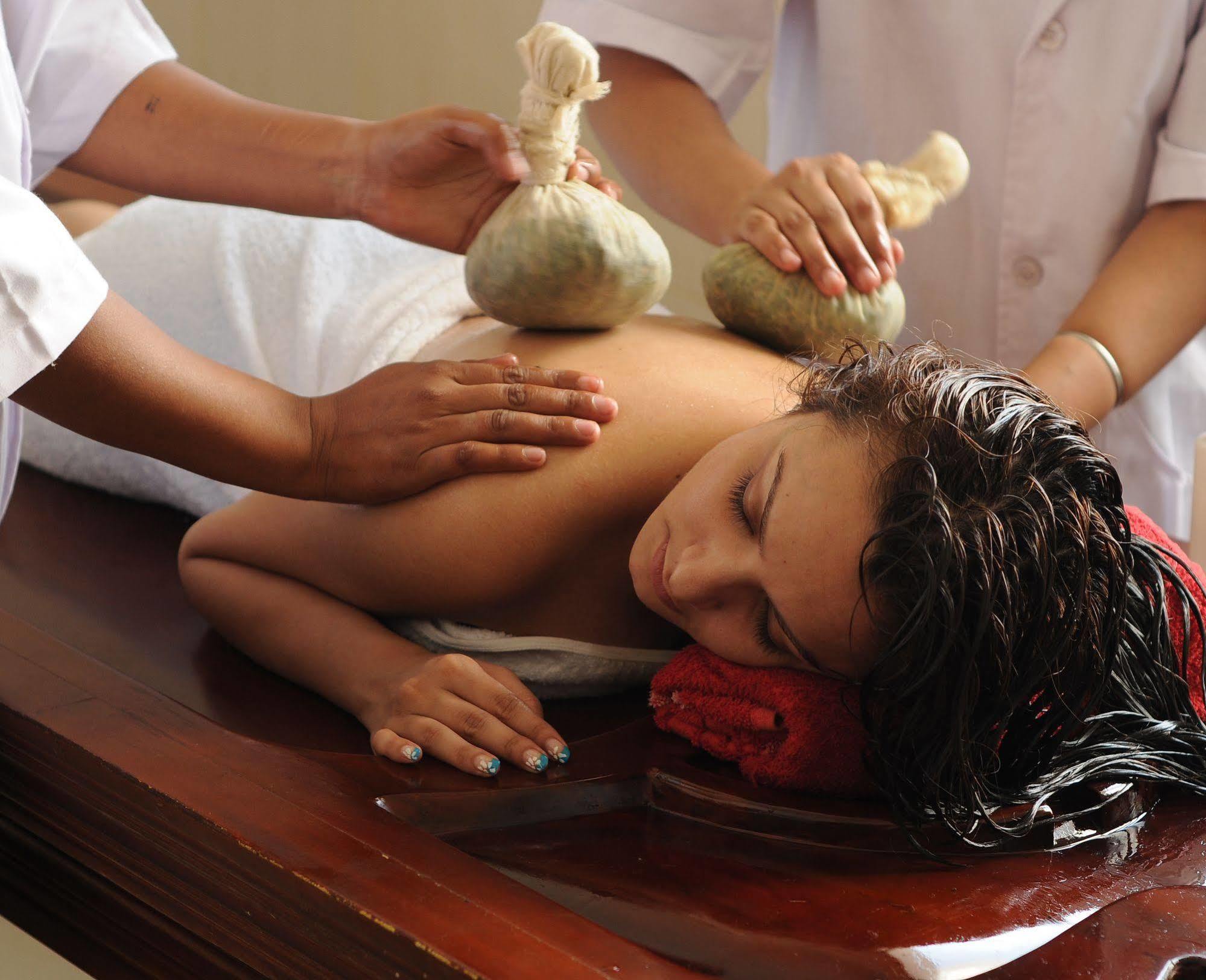 Отель Naturoville Ayurvedic And Yoga Retreat Ришикеш Экстерьер фото